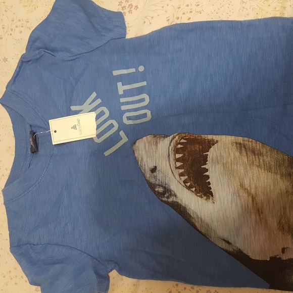 NWT baby gap shark tshirt - Picture 2 of 3